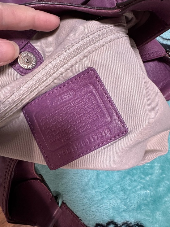 Coach SoHo Plum Leather Shoulder Bag with Buckle Detail - Picture 8 of 11